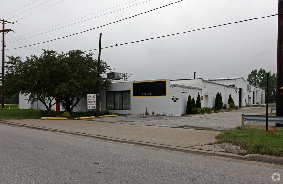 Primary Photo Of , Fostoria Industrial For Sale