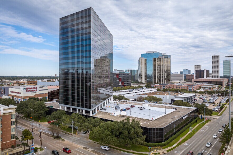 More Photos Of 24 Greenway Plz, Houston Office For Lease