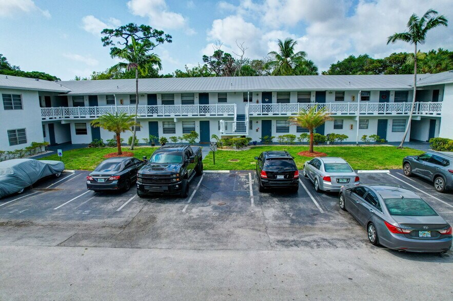 More Photos Of 1916 SW 11th St, Fort Lauderdale Apartments For Sale