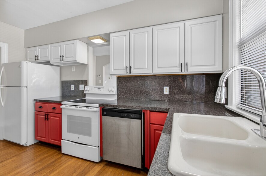 More Photos Of 1710 River Rd, Jacksonville Apartments For Sale