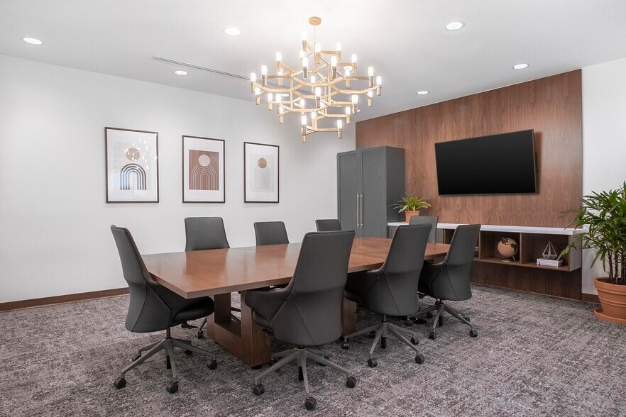 More Photos Of 5956 Sherry Ln, Dallas Coworking Space
