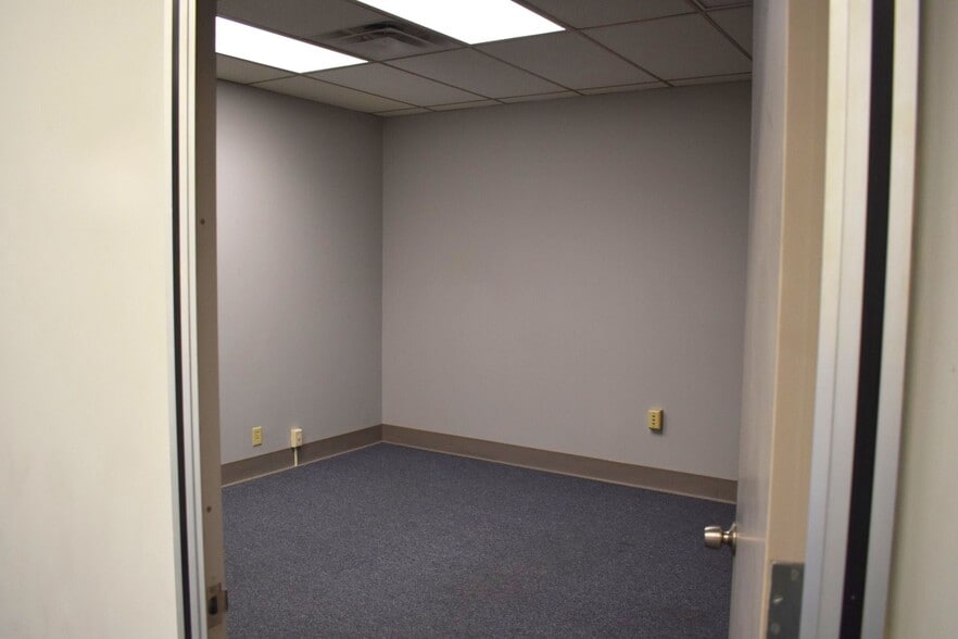 More Photos Of 41-45 Chenango St, Binghamton Apartments For Lease