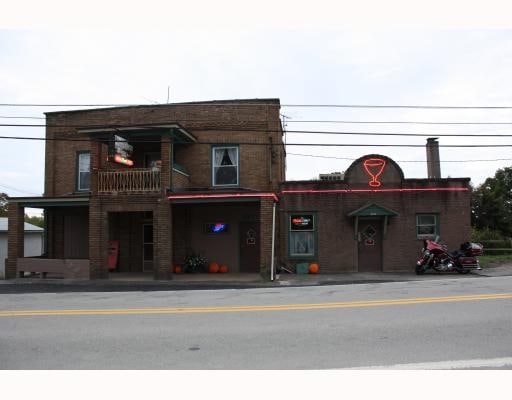 Primary Photo Of 125 Main St, Hickory Restaurant For Sale