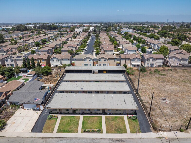 More Photos Of 1525 W 9th St, Oxnard Apartments For Sale