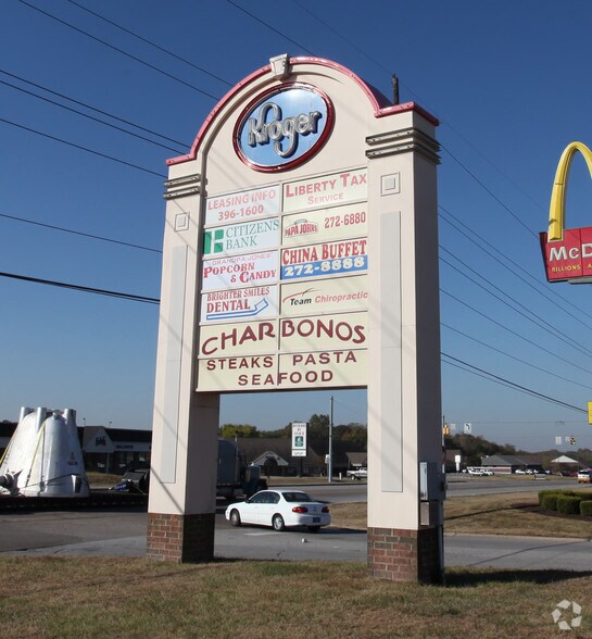 More Photos Of 100-128 N State Road 267, Avon Unknown For Lease