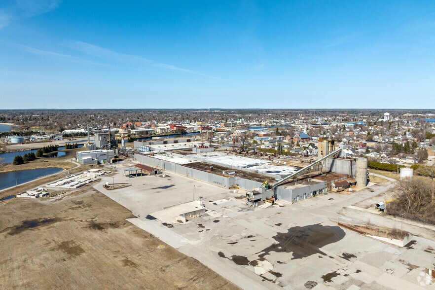 More Photos Of 416 Ford Ave, Alpena Hotel For Sale