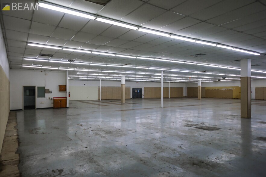 More Photos Of 2004 W University Dr, McKinney Freestanding For Lease