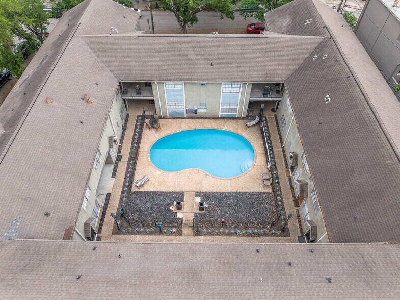 More Photos Of , Houston Multifamily For Sale