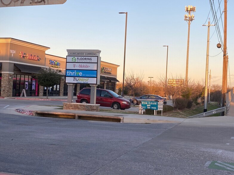 More Photos Of 1824 W Slaughter Ln, Austin Freestanding For Lease
