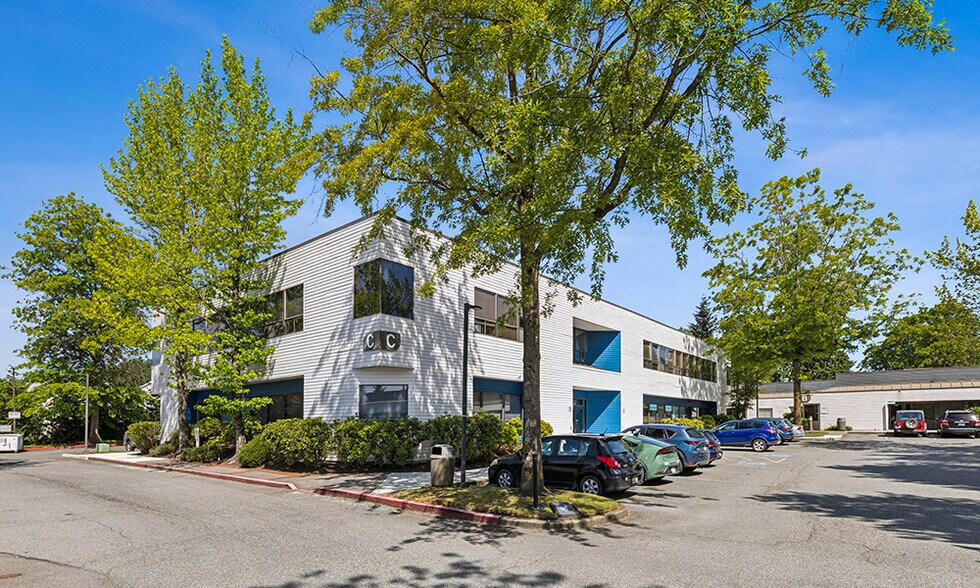 More Photos Of 909 SE Everett Mall Way, Everett General Retail For Sale