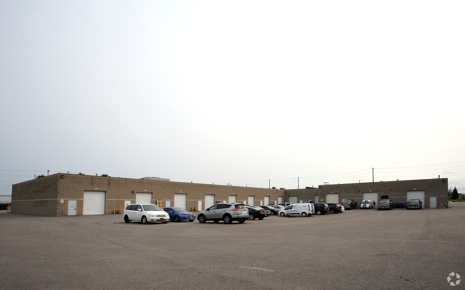 More Photos Of 4391 Harvester Rd, Burlington Flex For Lease