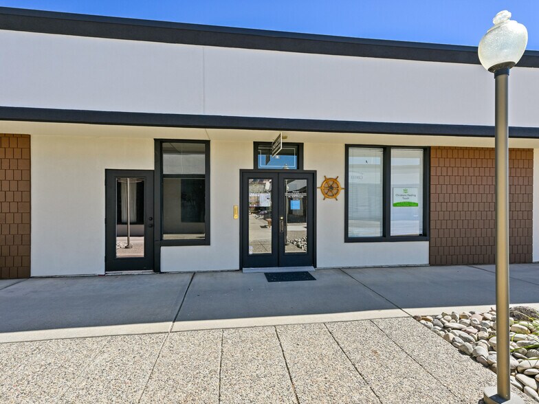 More Photos Of 2148 Broadway, Grand Junction Unknown For Lease