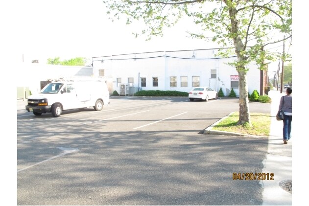 More Photos Of 250 S Van Brunt St, Englewood Manufacturing For Lease