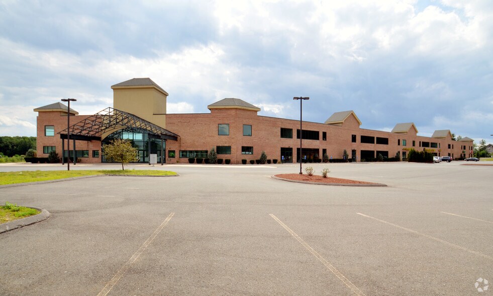 More Photos Of 1001 Day Hill Rd, Windsor Office For Lease