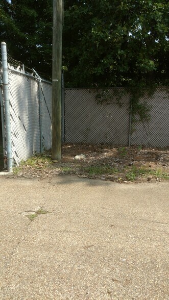 More Photos Of 201 Production Dr, Yorktown Distribution For Lease