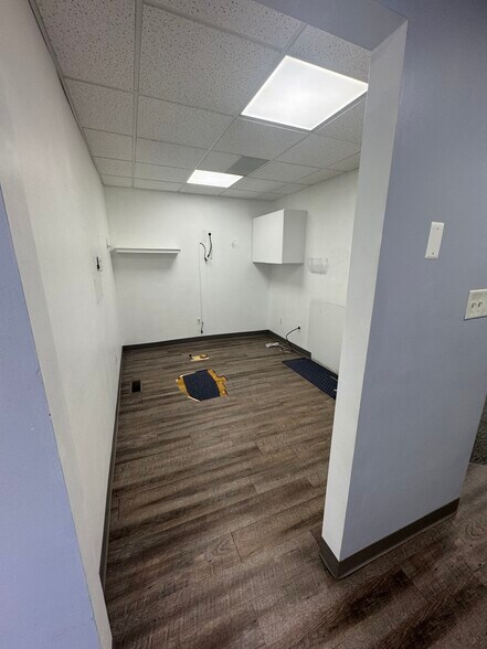 More Photos Of 2400 Union Lake Rd, Commerce Township Medical For Lease