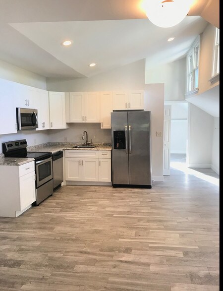 More Photos Of 605 S J St, Lake Worth Multifamily For Sale