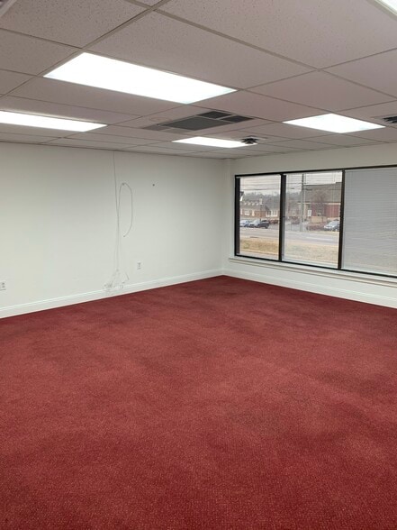 More Photos Of 304-308 S Lowry St, Smyrna Office For Lease