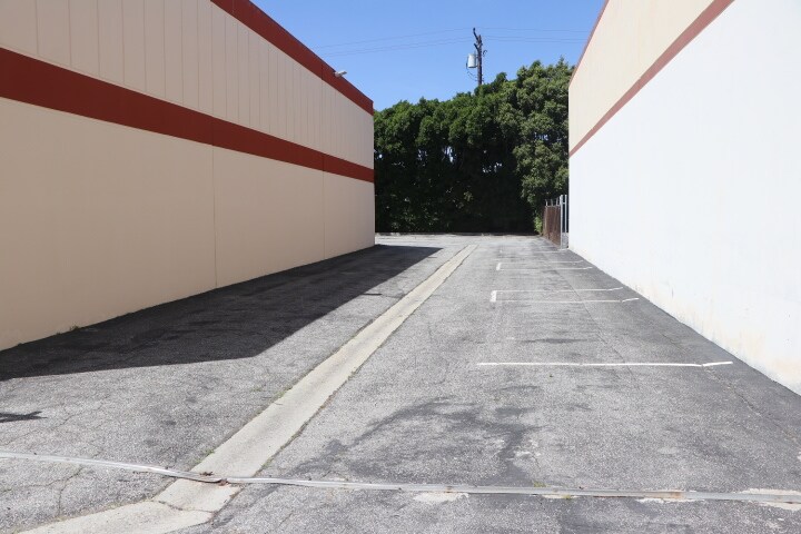 More Photos Of 3135 Kashiwa St, Torrance Manufacturing For Lease
