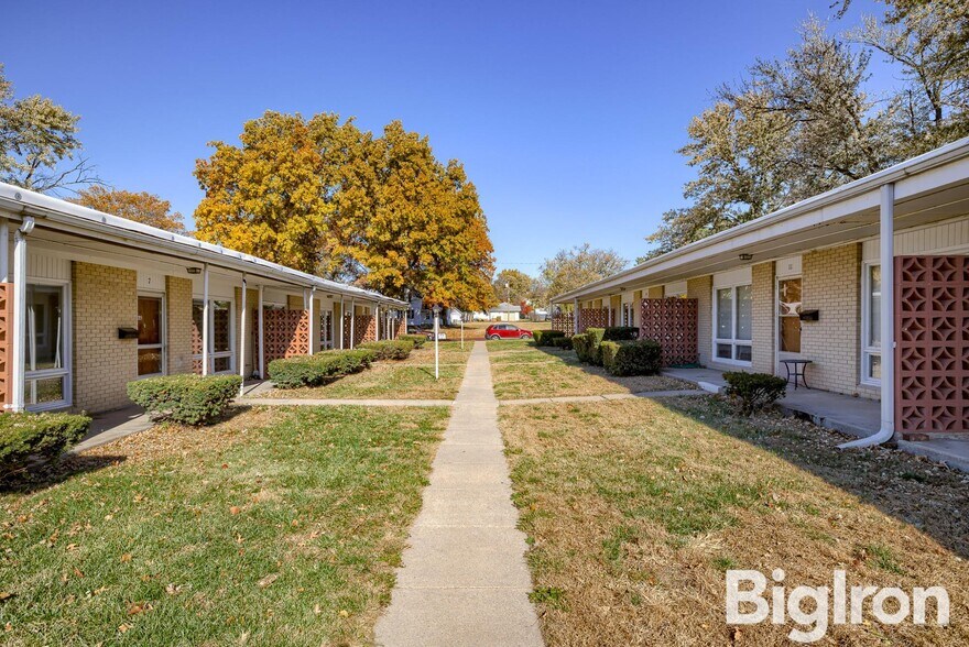 More Photos Of 130 S 5th St, Hebron Apartments For Sale