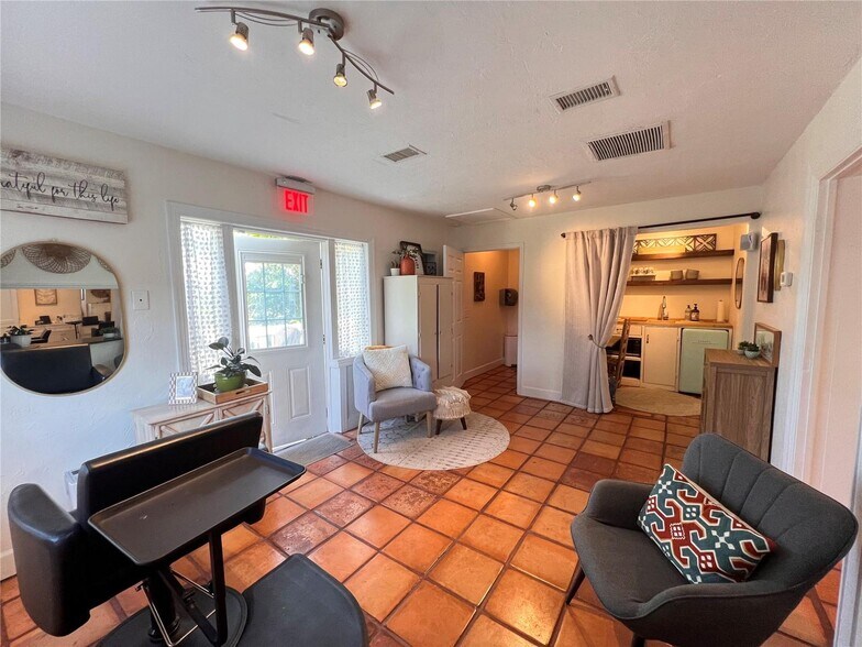 More Photos Of 180 Rio Villa Rd, Punta Gorda Freestanding For Sale