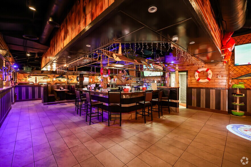 More Photos Of 425 E Eau Gallie Blvd, Satellite Beach Restaurant For Lease