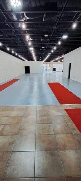 More Photos Of 953 E Sahara Ave, Las Vegas Storefront For Lease