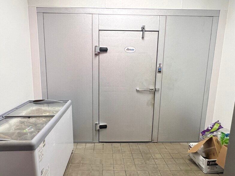 More Photos Of 7205 S Broadway Ave, Tyler Fast Food For Lease
