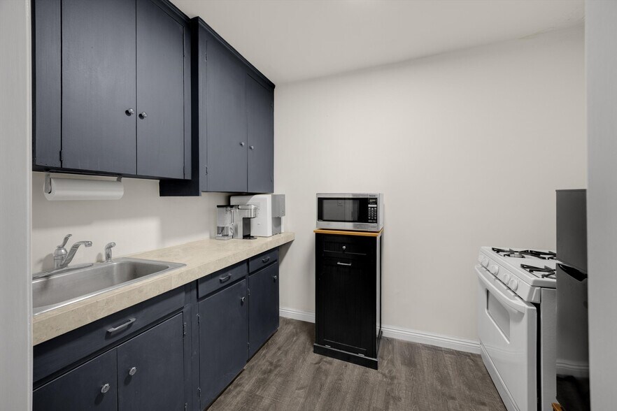 More Photos Of 126 N Euclid St, Fullerton Office Residential For Sale