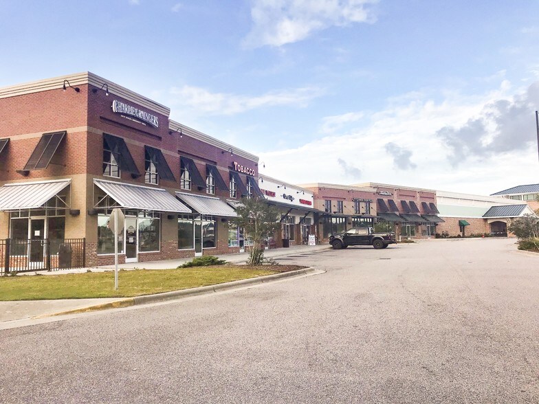 Primary Photo Of 201-203 Alston Blvd, Hampstead General Retail For Lease