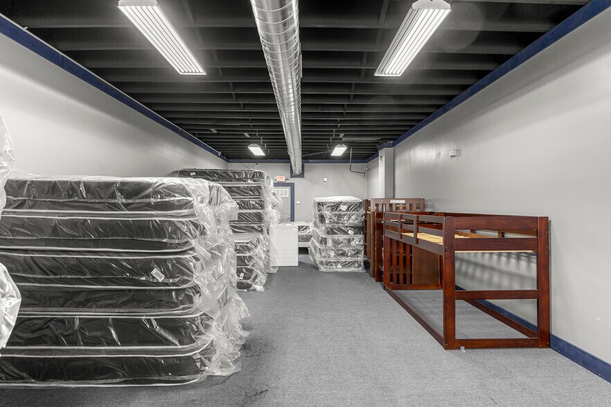 More Photos Of 12744 E 8 Mile Rd, Detroit General Retail For Sale