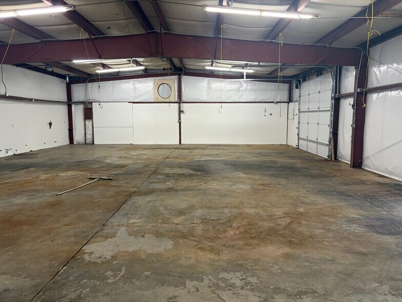 More Photos Of 356 Bonny St, Grand Junction Warehouse For Lease