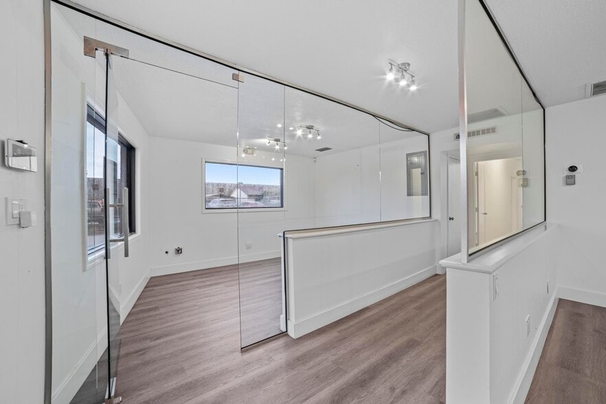 More Photos Of 3410 NE 6th Ter, Pompano Beach Warehouse For Sale