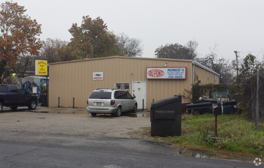 More Photos Of 815 Mcphaul St, Austin Warehouse For Lease