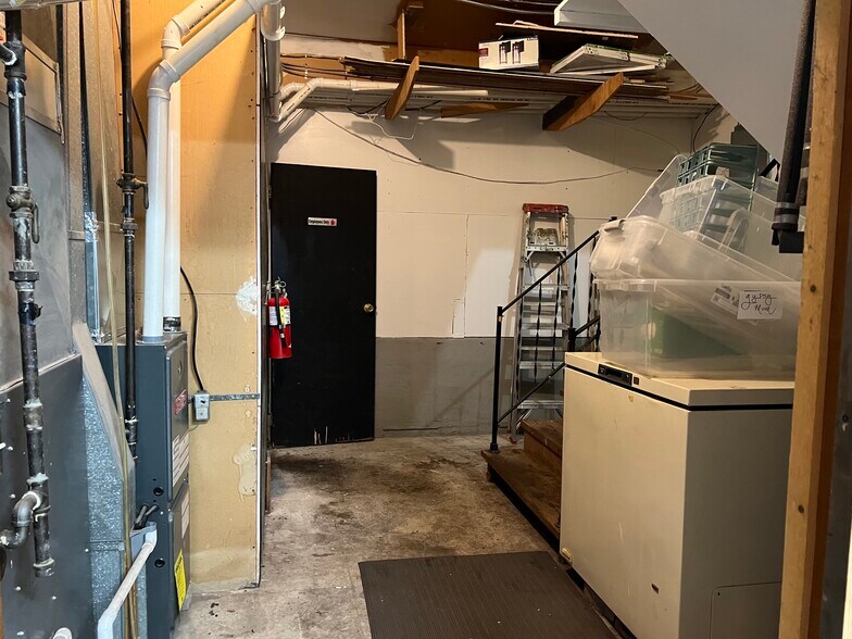 More Photos Of 137-147 Main St, Amherst Storefront Retail Residential For Sale