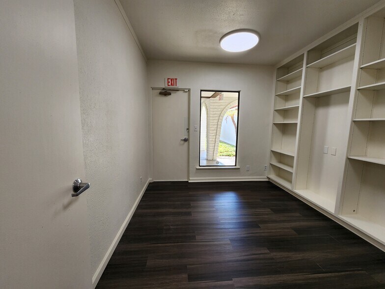 More Photos Of 3230 Waring Ct, Oceanside Medical For Sale