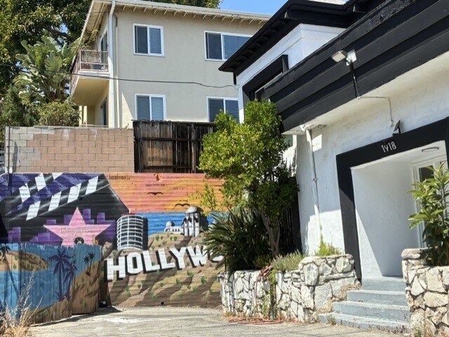 More Photos Of 1918 Grace Ave, Los Angeles Apartments For Sale
