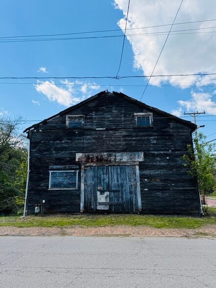 More Photos Of 1337 Montier St, Pittsburgh Flex For Sale