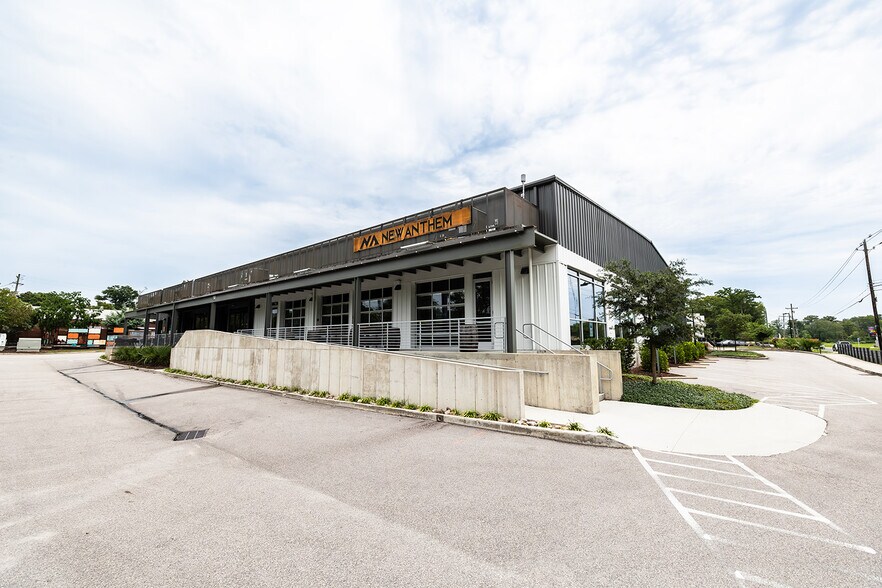 More Photos Of 110 Greenfield St, Wilmington General Retail For Sale