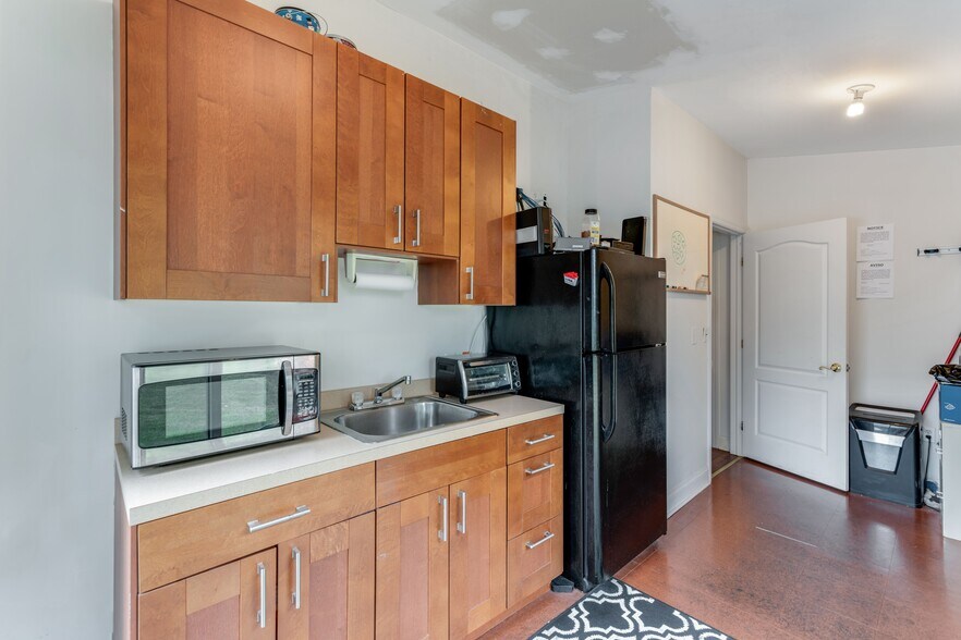 More Photos Of 531 Mullica Hill Rd, Mullica Hill Office For Sale