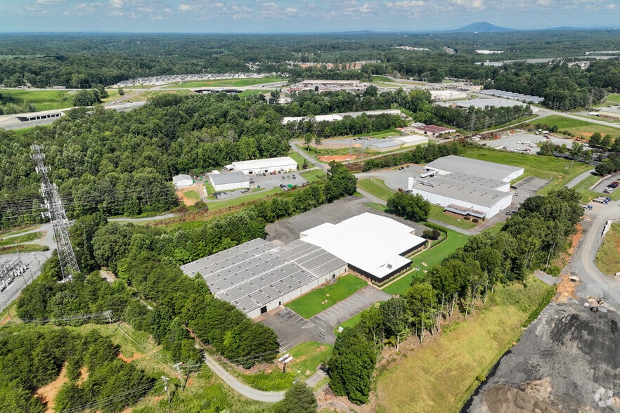 More Photos Of 1190 Old Belt Way, Rural Hall Manufacturing For Lease