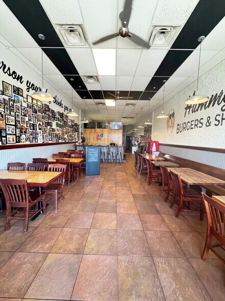 More Photos Of 19266 Coastal Hwy, Rehoboth Beach Storefront For Sale