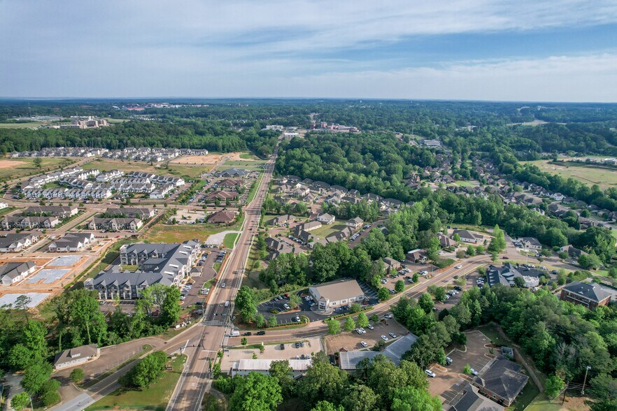 More Photos Of 2885-2889 South Lamar Blvd., Oxford Healthcare For Sale