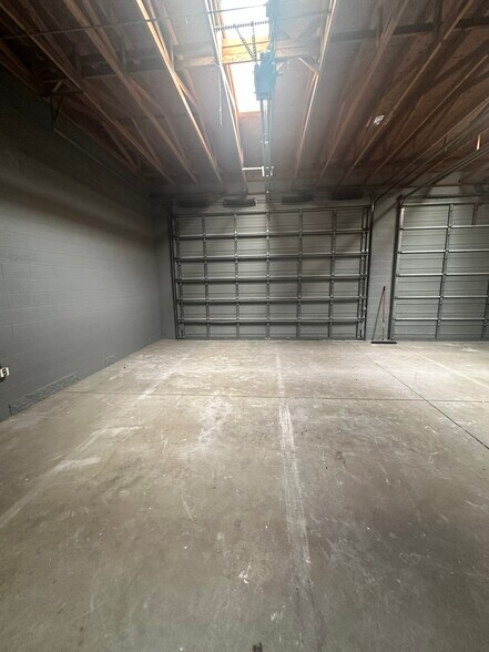 More Photos Of 229 S Olive Ave, Rialto Warehouse For Sale