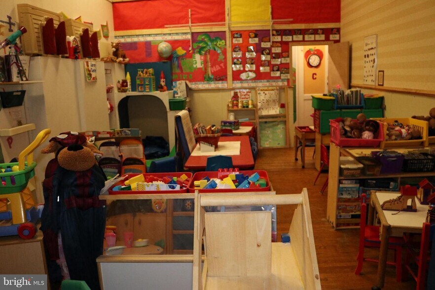 More Photos Of 101 W Mount Pleasant Ave, Philadelphia Daycare Center For Sale