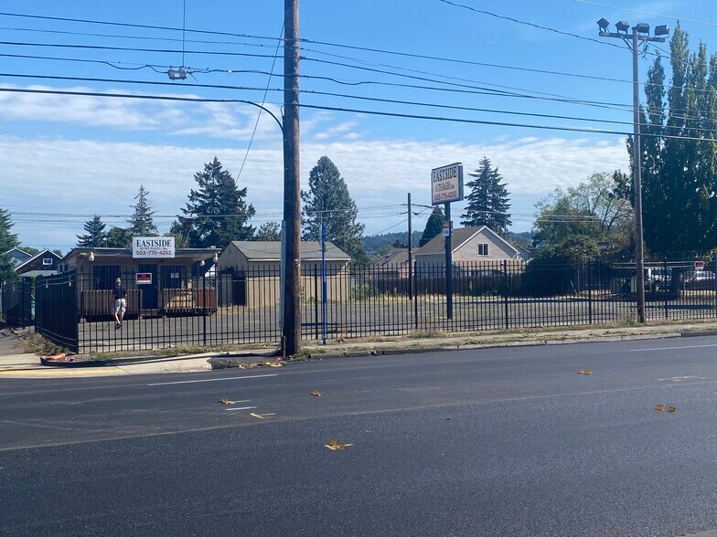More Photos Of 6302 SE 82nd Ave, Portland Land For Lease