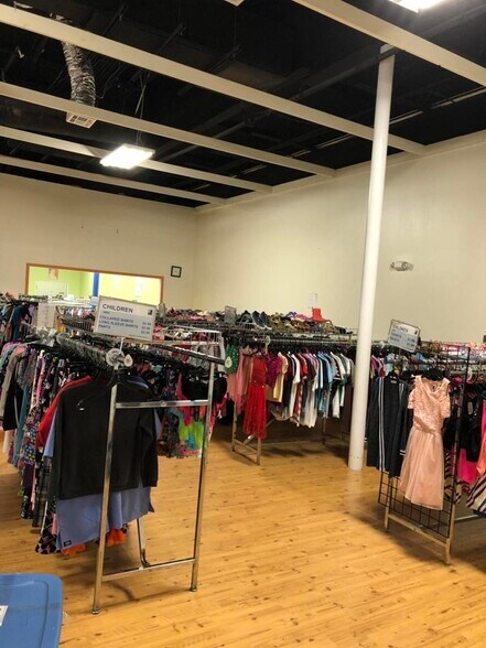 More Photos Of 12100 Highway 49, Gulfport Storefront For Lease