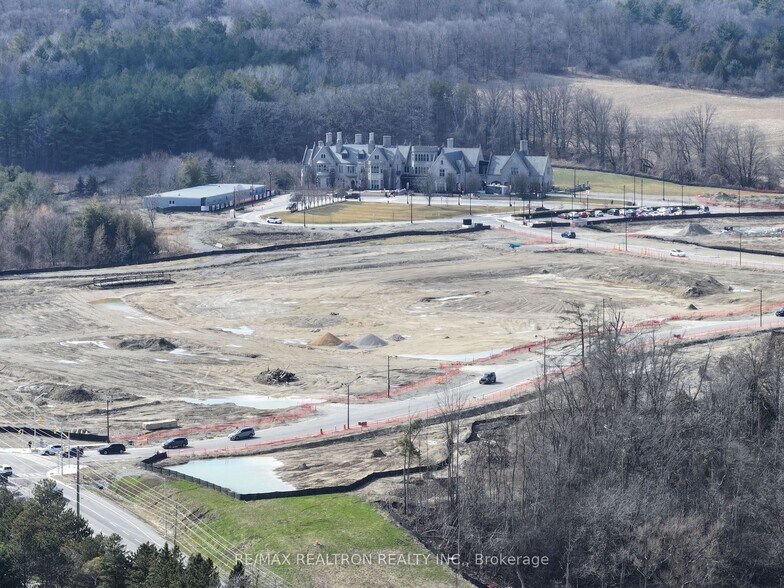 More Photos Of 16003 Yonge St, Aurora Land For Sale