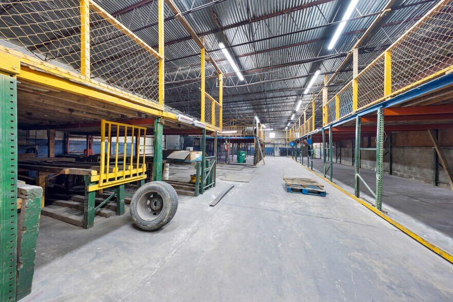 More Photos Of 9630 NW South River Dr, Medley Industrial For Lease