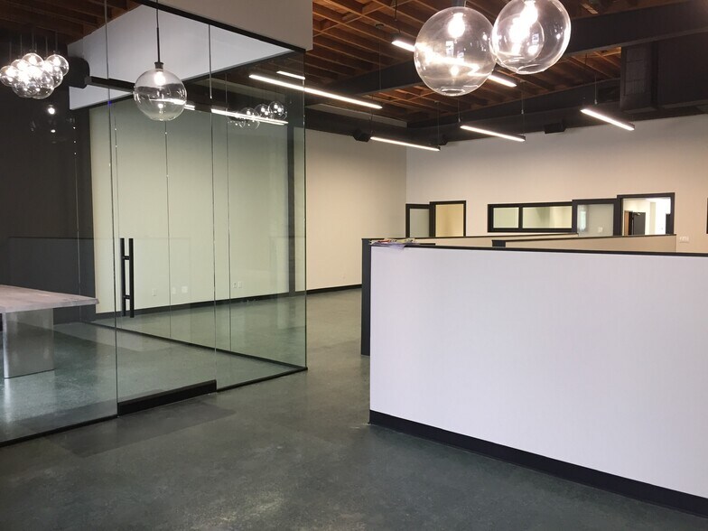 More Photos Of 82 W Sierra Madre Blvd, Sierra Madre Storefront Retail Office For Sale